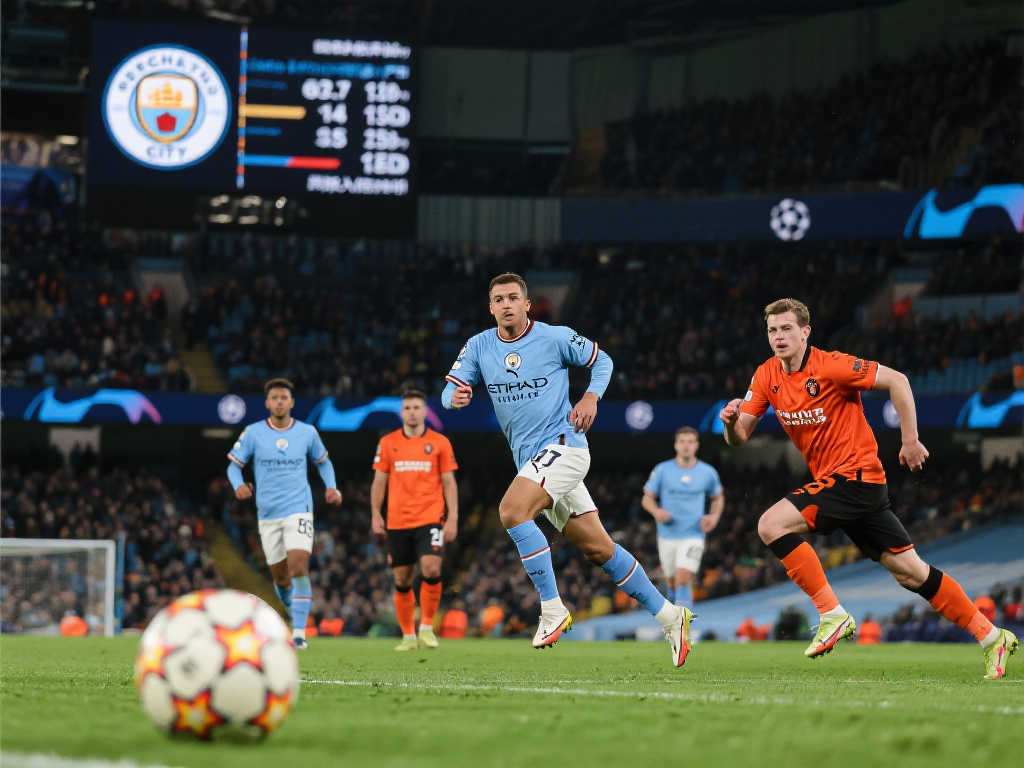 竞争和不确 竞争和不确