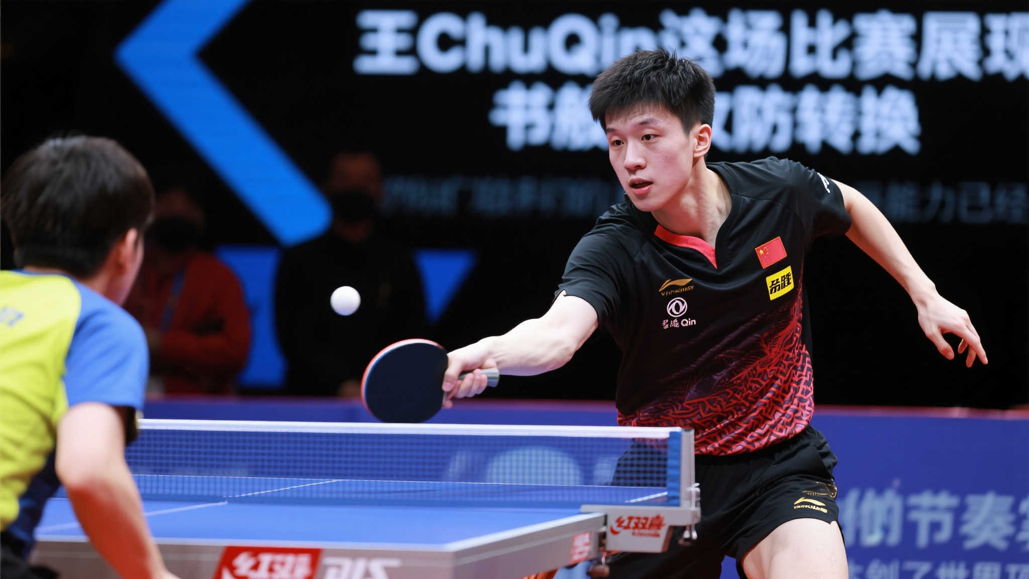 揭幕战的另 揭幕战的另